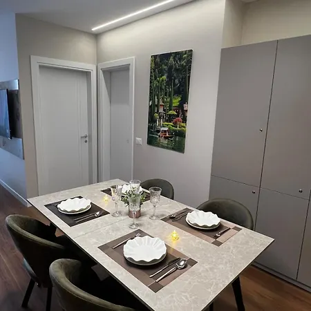 Maya Luxury * Golem (Tirana)